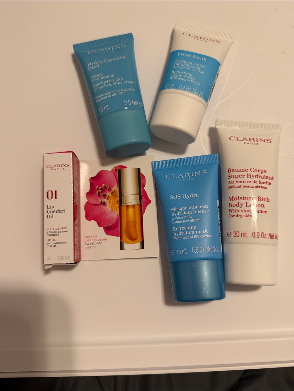 Clarins 5-piece Summer Hydration Travel Set. Brand new and sealed.